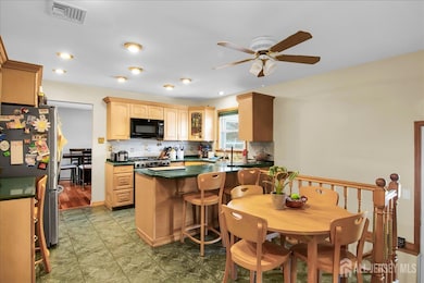 10 Cutter Ave, Edison, NJ 08820 - photo 5