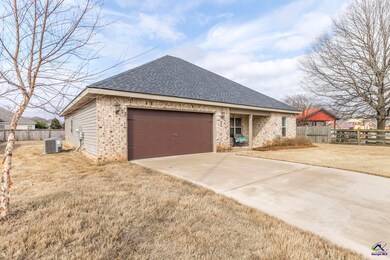 92 Amber Dr, Byron, GA 31008 - photo 6