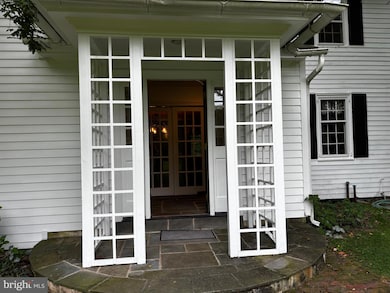 410 Wharf Rd unit RIVER COTTAGE, Bensalem, PA 19020 - photo 4