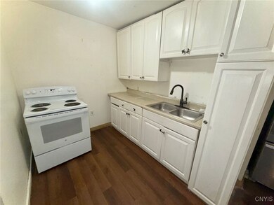 365 Richmond Ave unit 2, Syracuse, NY 13204 - photo 3