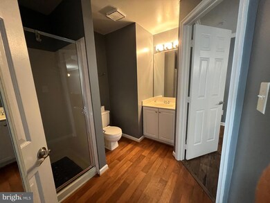 11002 Koman Cir unit 202, Manassas, VA 20109 - photo 3