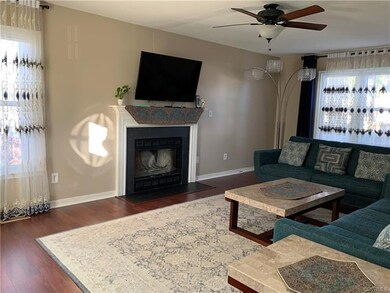 4921 Merlin Ln, Glen Allen, VA 23060 - photo 5