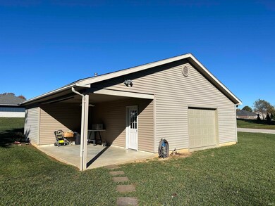 1822 W 5th St, Jasper, IN 47546 - photo 5