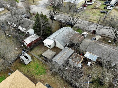 1717 N Main St, Bonham, TX 75418 - photo 2