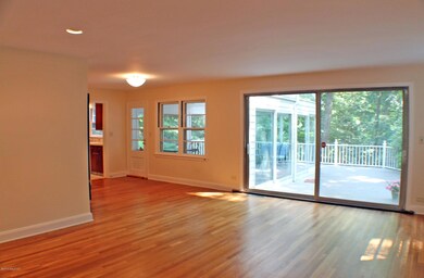 68 Eagle Dr, Stamford, CT 06903 - photo 3