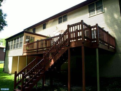 303 Sandcastle Ln, Bryn Mawr, PA 19010 - photo 3