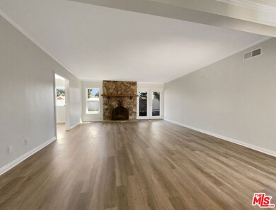 13864 Lexicon Ave, Sylmar, CA 91342 - photo 3