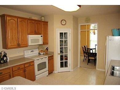 9515 Indianfield Dr, Mechanicsville, VA 23116 - photo 6