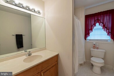 1003 Ithaca St, Reading, PA 19605 - photo 7