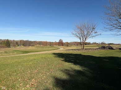 16476 Valhalla Dr, Noblesville, IN 46060 - photo 3