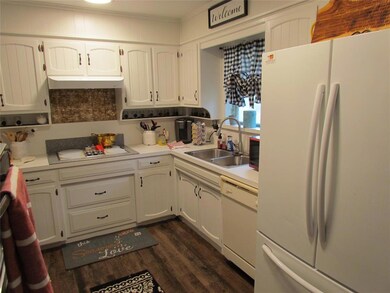 1107 Belmont Rd, Cleburne, TX 76033 - photo 7