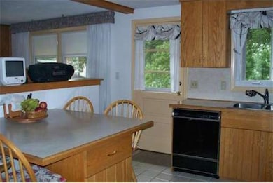 9 Oak Grove Rd, Randolph, MA 02368 - photo 7