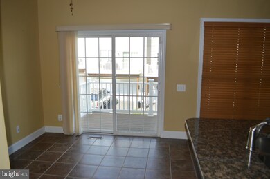 14753 Potomac Branch Dr unit 16, Woodbridge, VA 22191 - photo 6