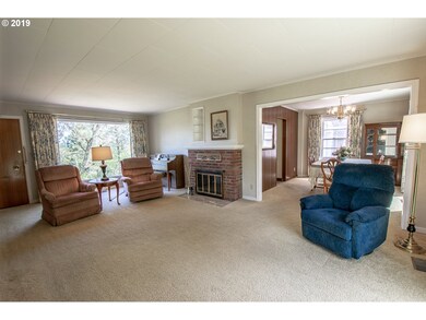 Living Room/Dining Room