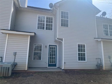 2127 Manhattan Pkwy, Decatur, GA 30035 - photo 4