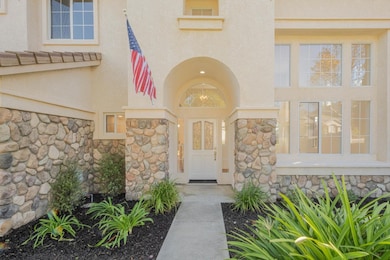 21905 Azure Crest Ct, Salinas, CA 93908 - photo 5