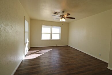 13366 Emporia St, Houston, TX 77015 - photo 3