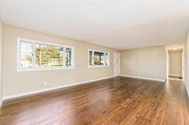 5099 Tremaine Ct, Columbus, OH 43232 - photo 5