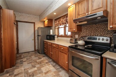 14468 Lakeshore Rd, Kent, NY 14477 - photo 7