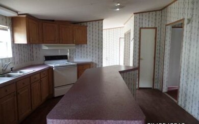 225 NW Saturn Ln, Lake City, FL 32055 - photo 3