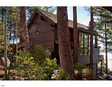 Exterior Front. Freestanding townhome with Lakevie