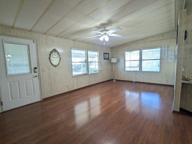 128 Taho Cir unit 213, Valrico, FL 33594 - photo 2