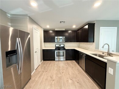 11055 Neets Bay St, Las Vegas, NV 89179 - photo 2