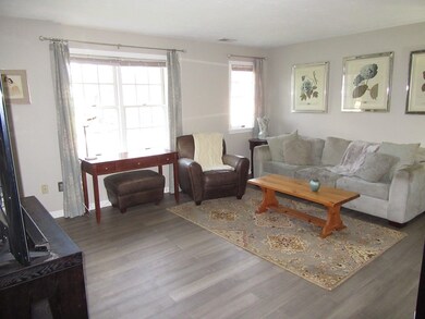 16 Hobart Ln, Rockland, MA 02370 - photo 3