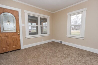 Nice size living room - new paint & carpet