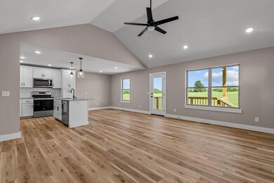 1390 S Antietam Rd, Republic, MO 65738 - photo 5