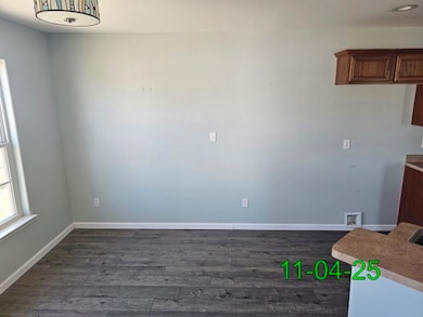 1549 S Commercial St unit 11, Aransas Pass, TX 78336 - photo 3