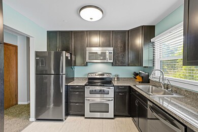 2124 Middlebury Rd, Freeport, IL 61032 - photo 6