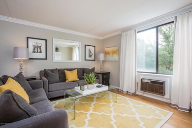 009-photo-living-room-6322501