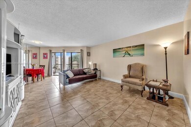 Plantation Club Condominiums unit 300, Plantation, FL 33317 - photo 7