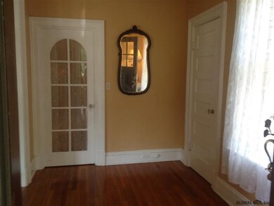 10 Morris Ave, Schenectady, NY 12308 - photo 5