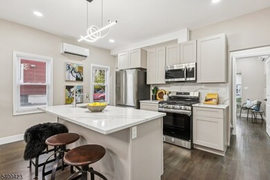 299 Claremont Ave, Jersey City, NJ 07305 - photo 6