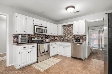 2500 Pine Ln, Barling, AR 72923 - photo 6