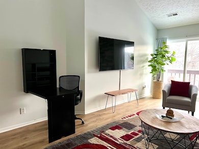 1982 S Bay Pointe Dr unit 34, Bloomington, IN 47401 - photo 2