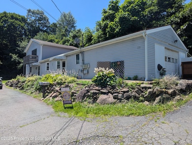 135 8th St, Blakely, PA 18447 - photo 4