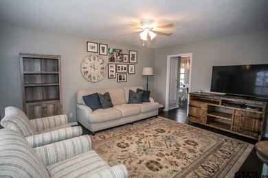 212 212 Samuel, Tyler, TX 75701 - photo 2