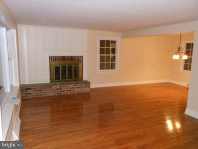 99 Sullivan Rd, Wayne, PA 19087 - photo 5