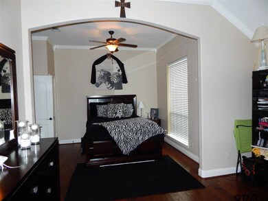 1665 Skidmore Ln, Tyler, TX 75703 - photo 6