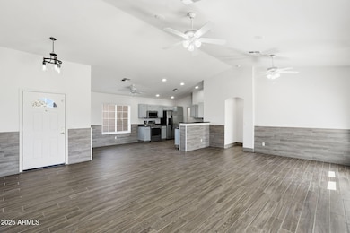 10135 W Arvada Dr, Arizona City, AZ 85123 - photo 5