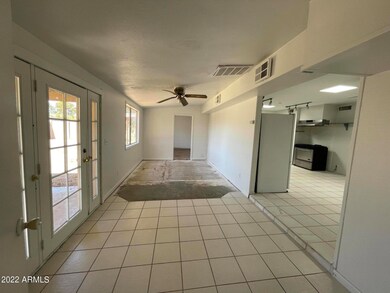 854 N Pioneer, Mesa, AZ 85203 - photo 6