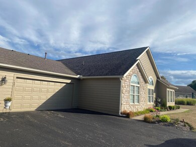 1687 Crossing Blvd unit 1687, Circleville, OH 43113 - photo 5