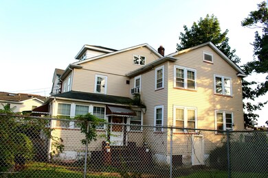 72 Mills Ave, Staten Island, NY 10305 - photo 5