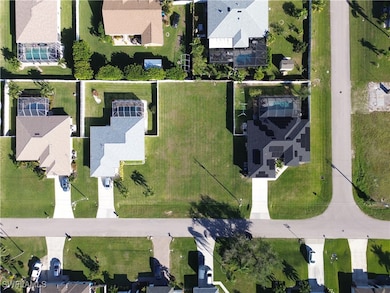 925 SW 6th Ct, Cape Coral, FL 33991 - photo 3