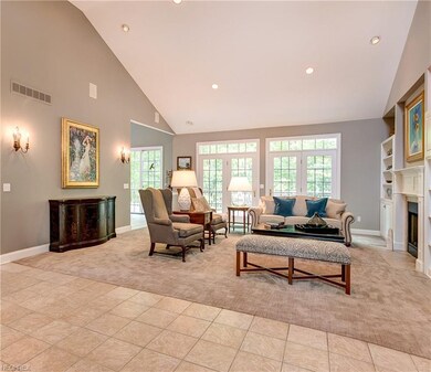 17415 Beech Grove Trail unit 9, Chagrin Falls, OH 44023 - photo 6