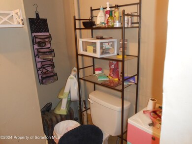 439 Alder St, Scranton, PA 18505 - photo 5
