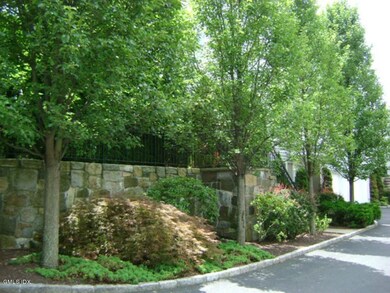 4 Rippowam Rd unit B, Cos Cob, CT 06807 - photo 7